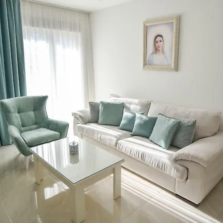 Gloria 2 Apartment *